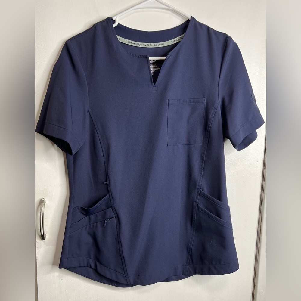 Cuddl Duds Climate Right Womens Scrub Top Size XS